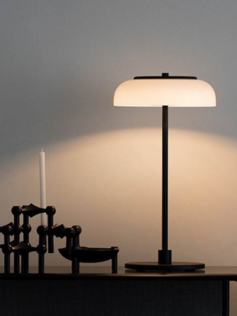Cordless-Rechargeable-Table-Lamp-2 (1)