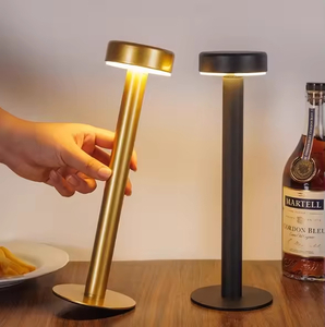 Portable Rechargeable Bedroom Decorative Table Lamp 