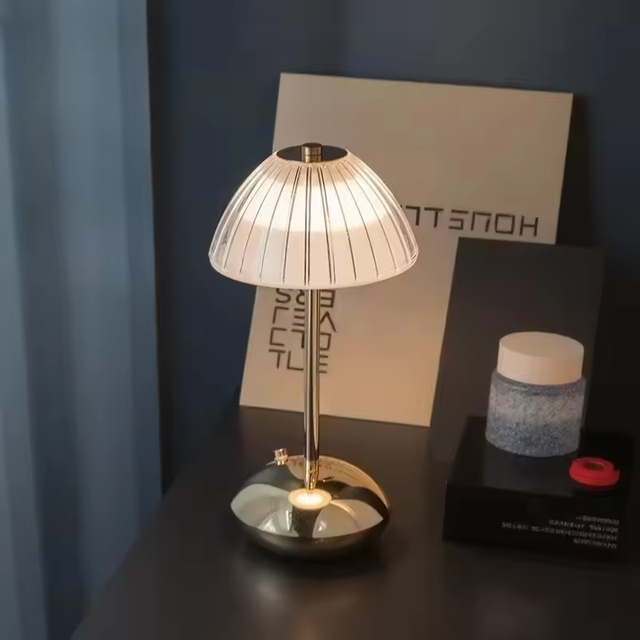 New Creative LED Crystal Retro Desk Lamp 